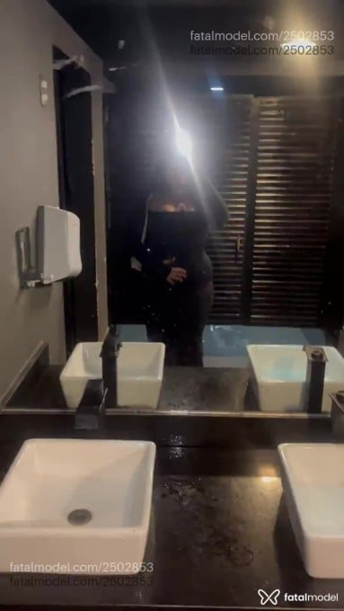 Acompanhante mulher morena (o) de olhos mel em Uberlândia - Aurora