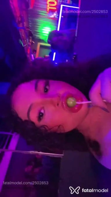 Acompanhante mulher morena (o) de olhos mel em Uberlândia - Aurora