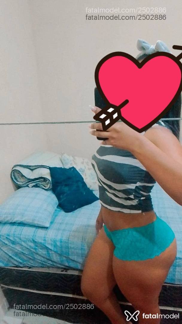 Acompanhante mulher morena (o) de olhos pretos - Babiii