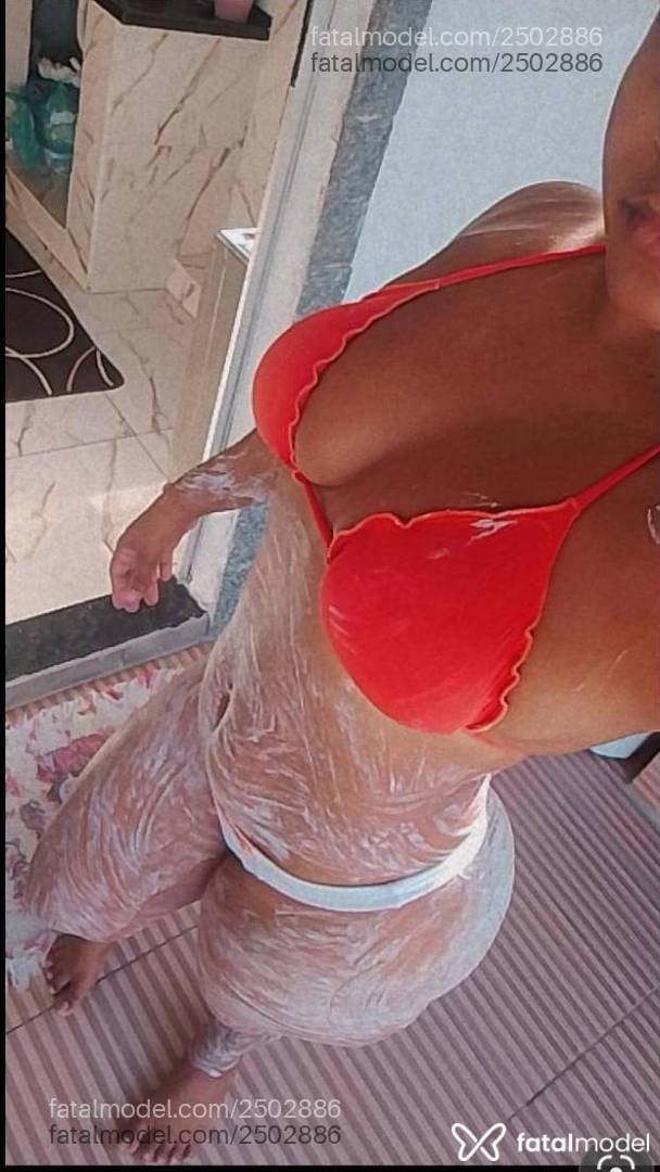 Acompanhante mulher morena (o) de olhos pretos - Babiii