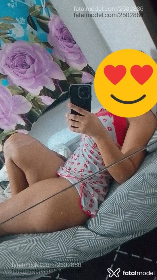 Acompanhante mulher morena (o) de olhos pretos - Babiii