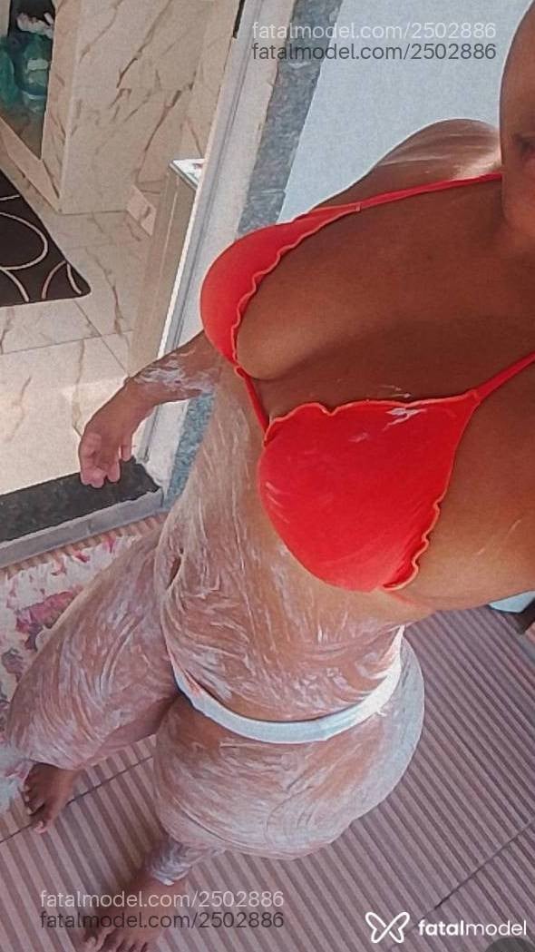 Acompanhante mulher morena (o) de olhos pretos - Babiii
