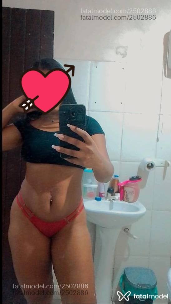 Acompanhante mulher morena (o) de olhos pretos - Babiii
