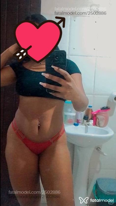 Acompanhante mulher morena (o) de olhos pretos - Babiii