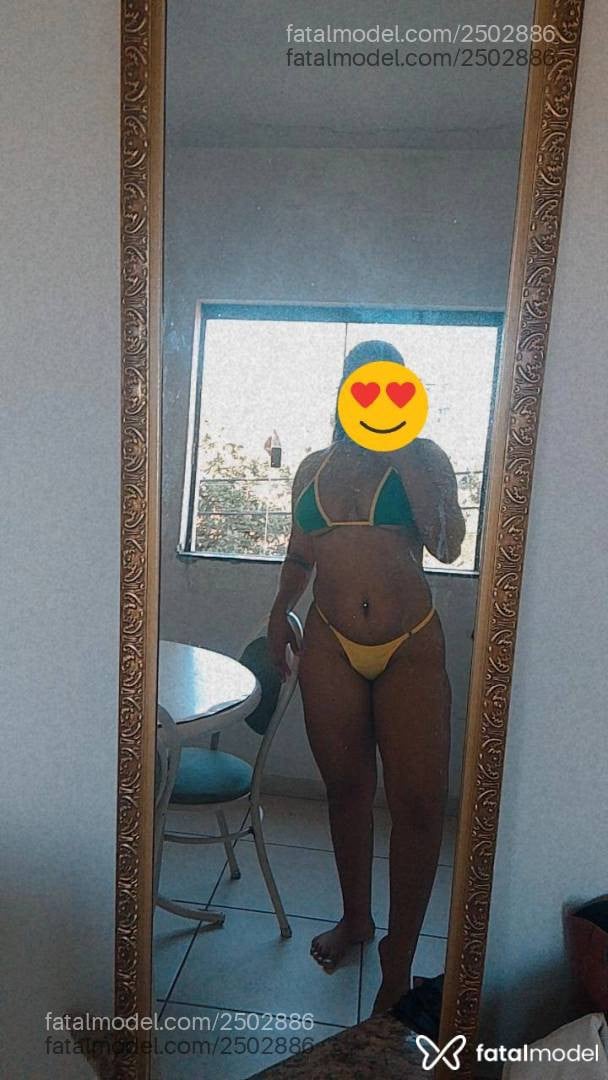 Acompanhante mulher morena (o) de olhos pretos - Babiii