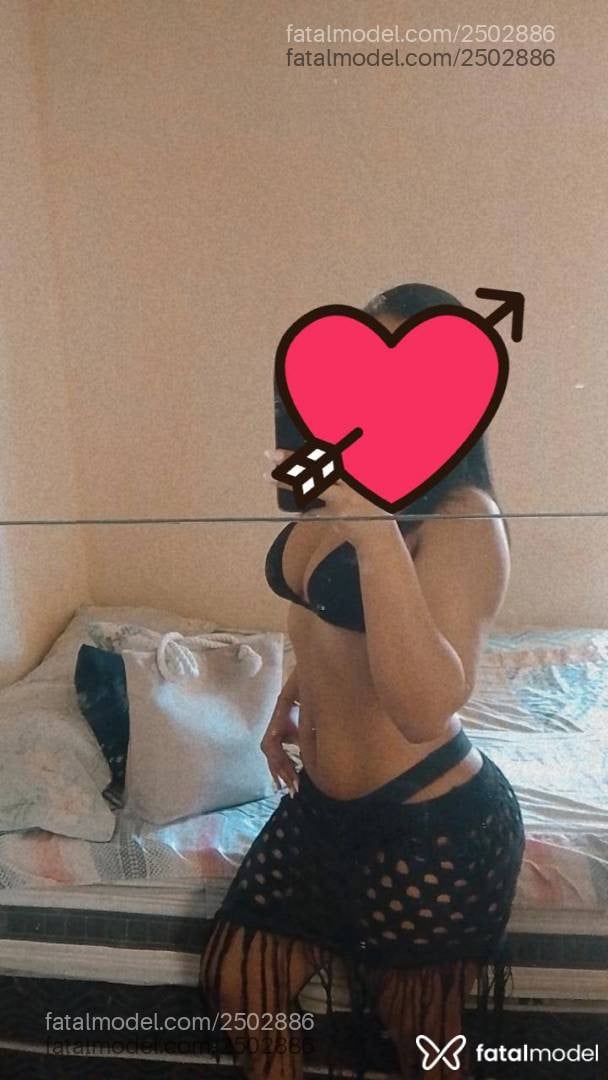 Acompanhante mulher morena (o) de olhos pretos - Babiii