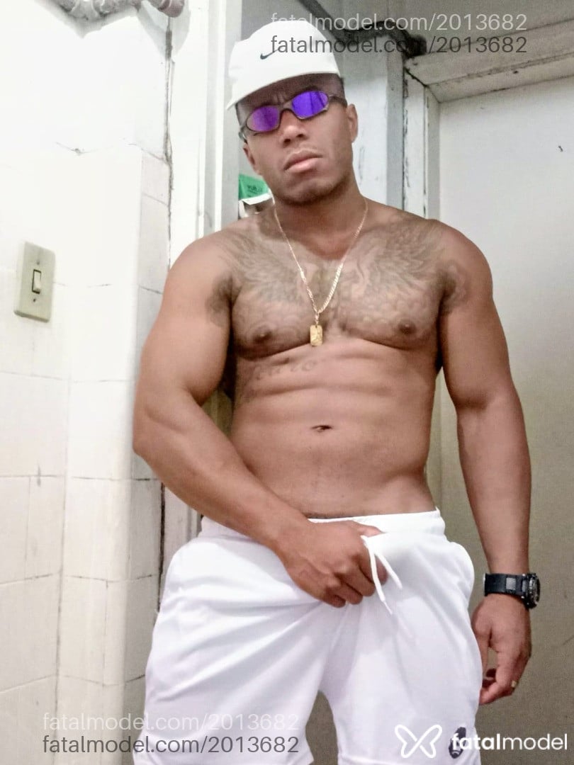 Acompanhante homem morena (o) de olhos castanhos em São Paulo Acompanhante homem morena (o) de olhos castanhos em São Paulo - David