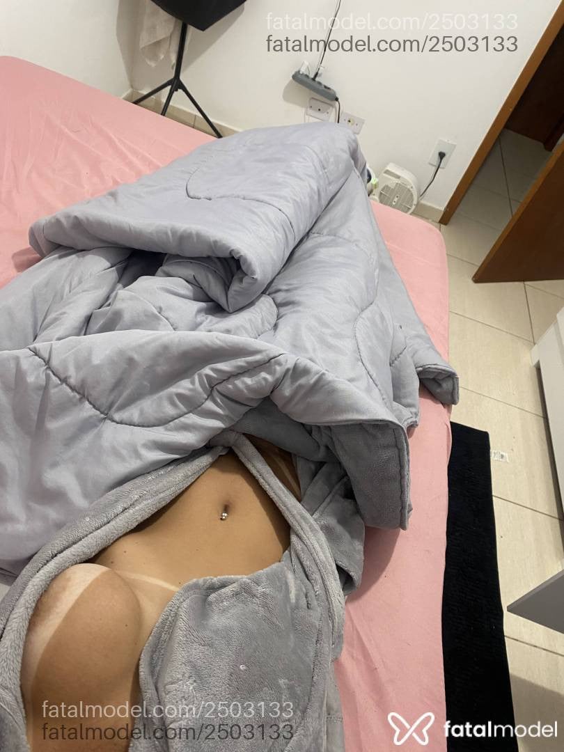 Acompanhante mulher com cabelo castanho de olhos castanhos em Cascavel - Rafaela