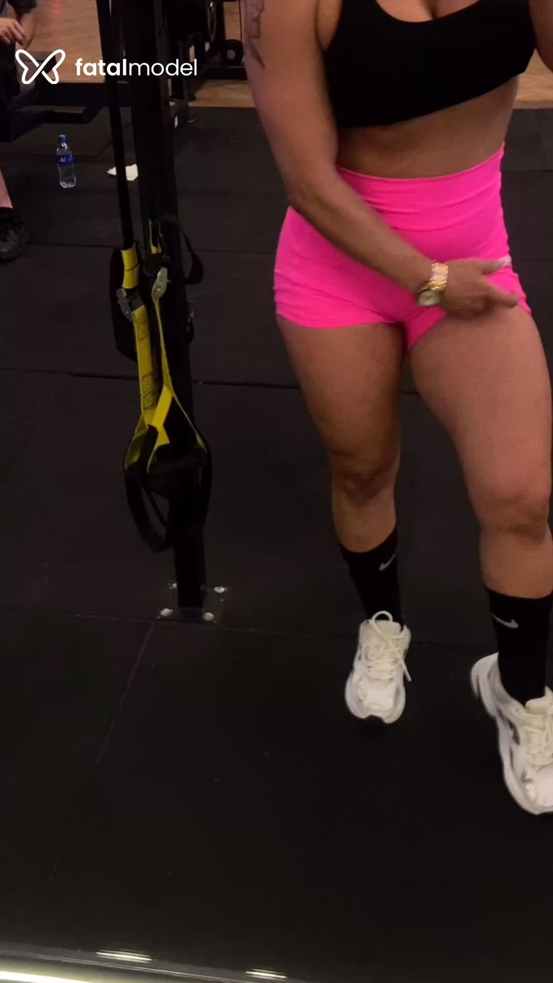 Acompanhante mulher com cabelo castanho de olhos castanhos - Rafaela