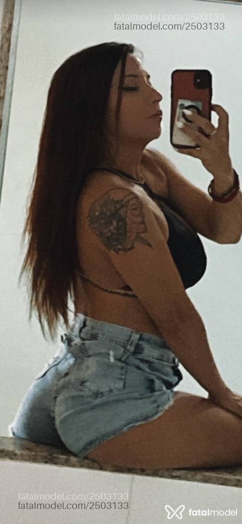 Acompanhante mulher com cabelo castanho de olhos castanhos em Cascavel - Rafaela