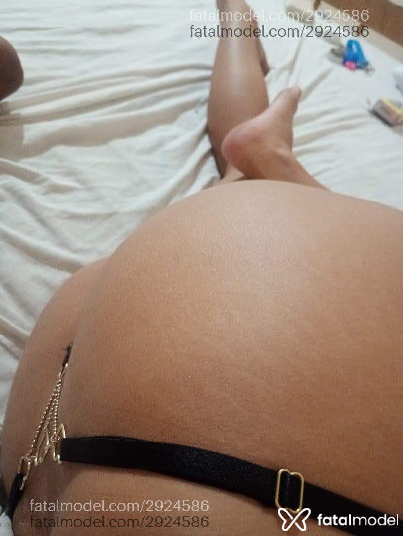 Acompanhante mulher morena (o) de olhos castanhos em São Paulo Acompanhante mulher morena (o) de olhos castanhos em São Paulo - ágatha
