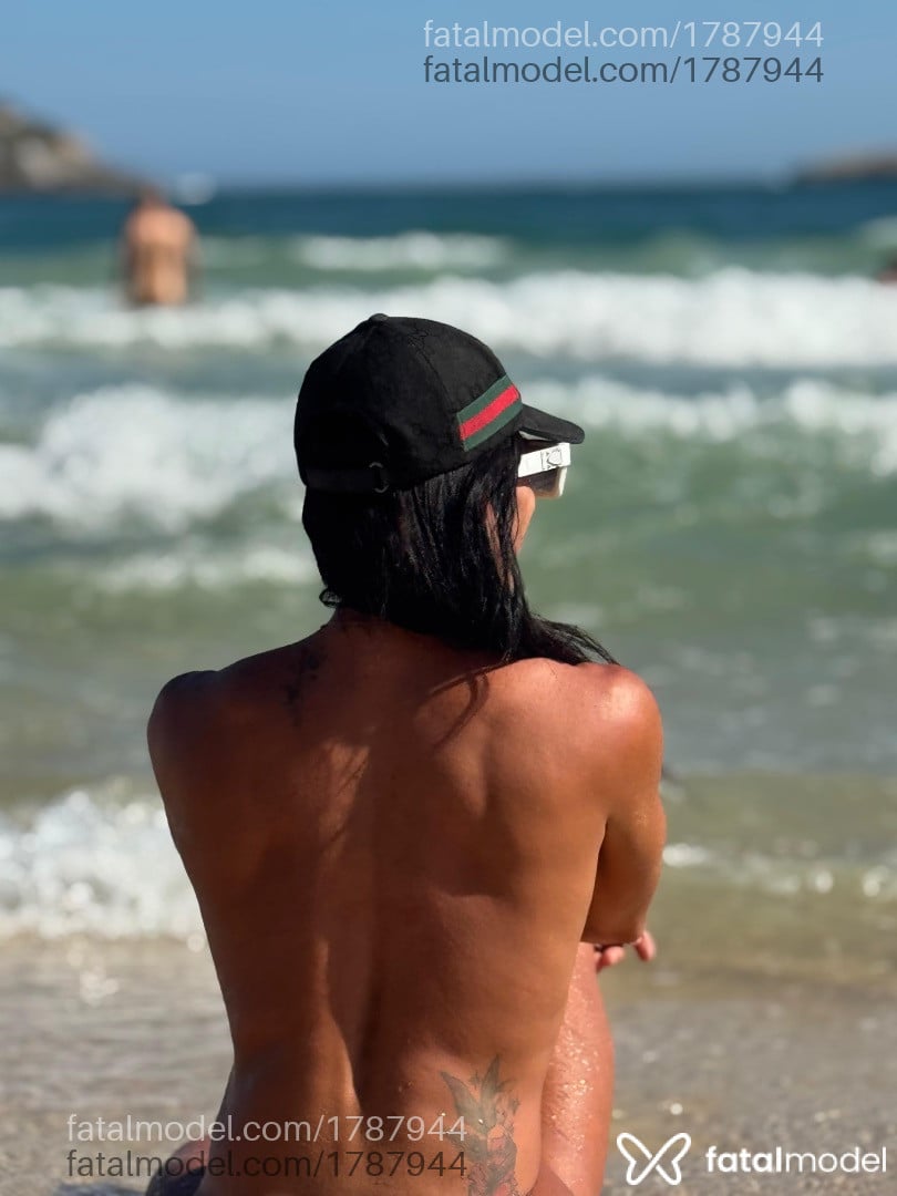 Acompanhante mulher com cabelo castanho de olhos verdes em Rio de Janeiro - Larah