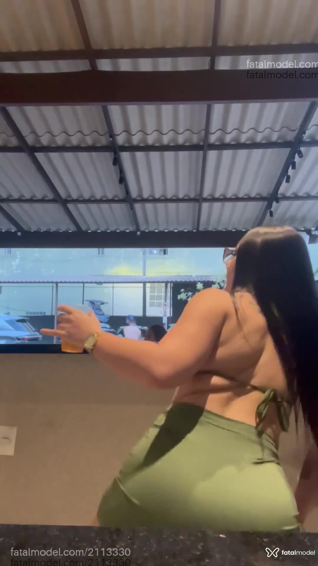 Acompanhante mulher com cabelo castanho de olhos castanhos - Isis Villa