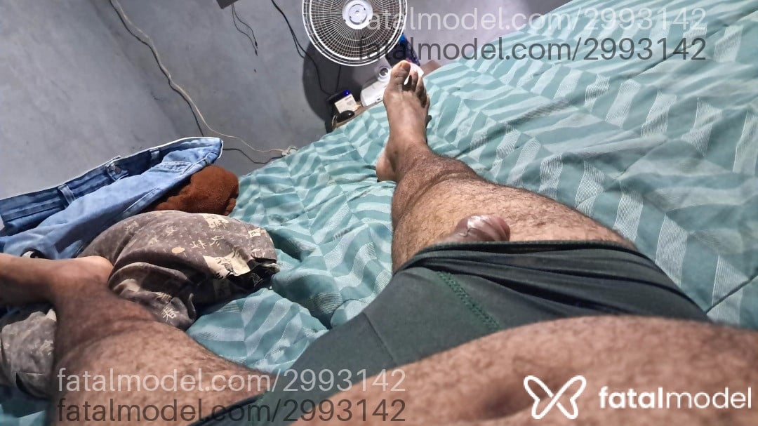 Acompanhante homem morena (o) de olhos castanhos - Silva Pegador Acompanhante homem morena (o) de olhos castanhos - Silva Pegador