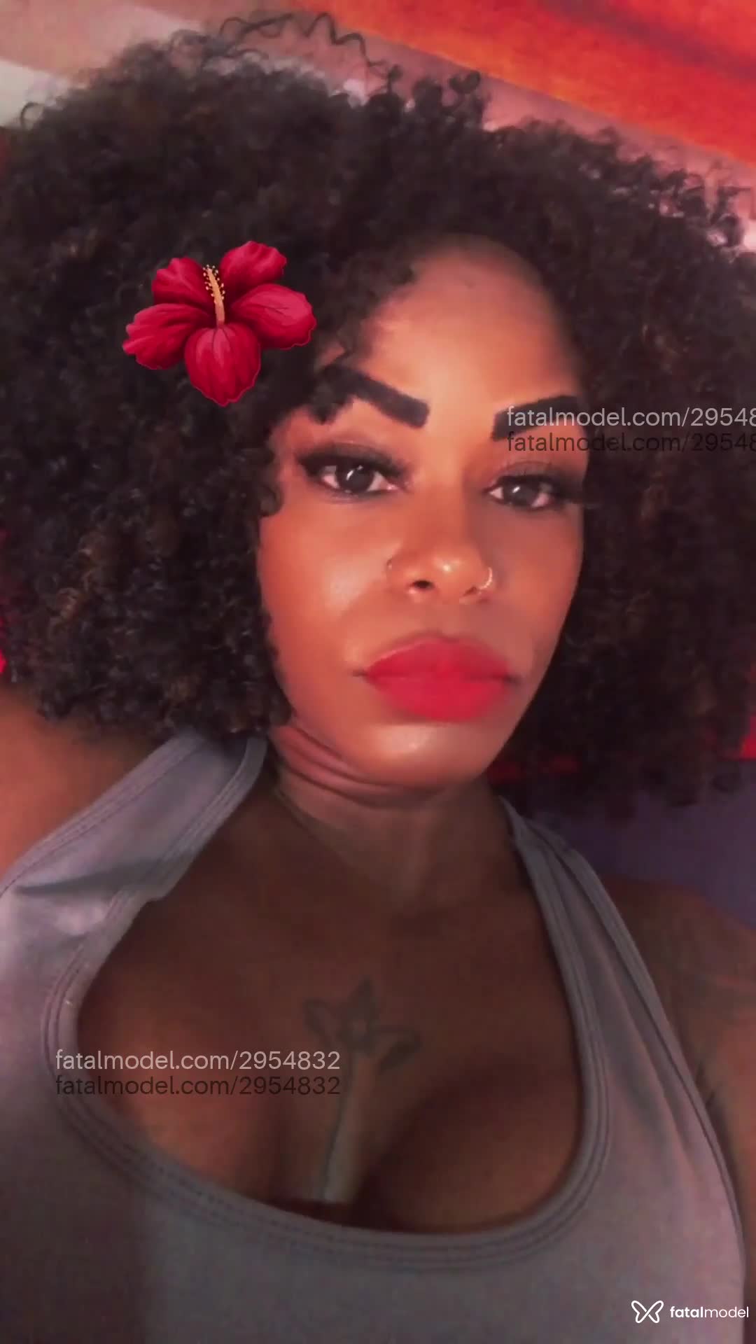 Acompanhante mulher com cabelo colorido de olhos pretos em São Paulo - Jasminy
