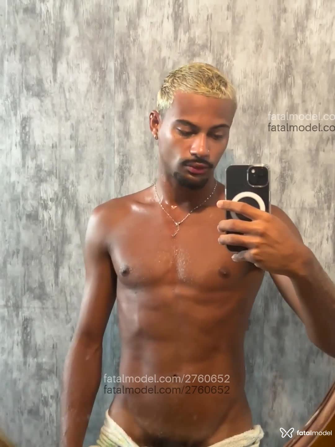 Acompanhante homem loira (o) de olhos pretos em São Paulo Acompanhante homem loira (o) de olhos pretos em São Paulo - Flavio Ferreira