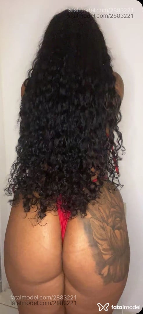 Acompanhante mulher morena (o) de olhos pretos - Maluzinha Acompanhante mulher morena (o) de olhos pretos - Maluzinha