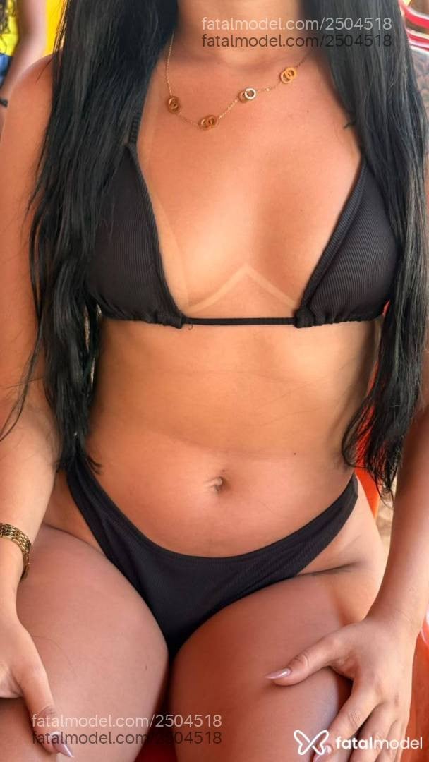Acompanhante mulher morena (o) de olhos castanhos - Kelly