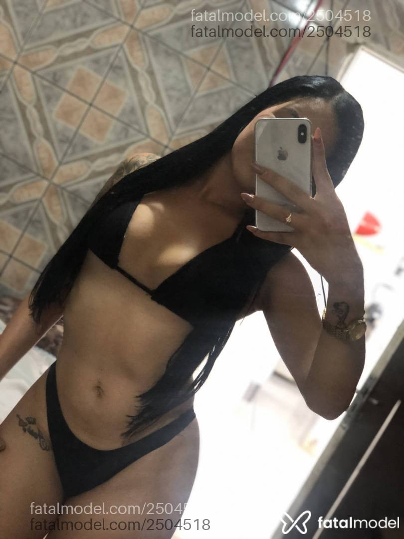 Acompanhante mulher morena (o) de olhos castanhos - Kelly