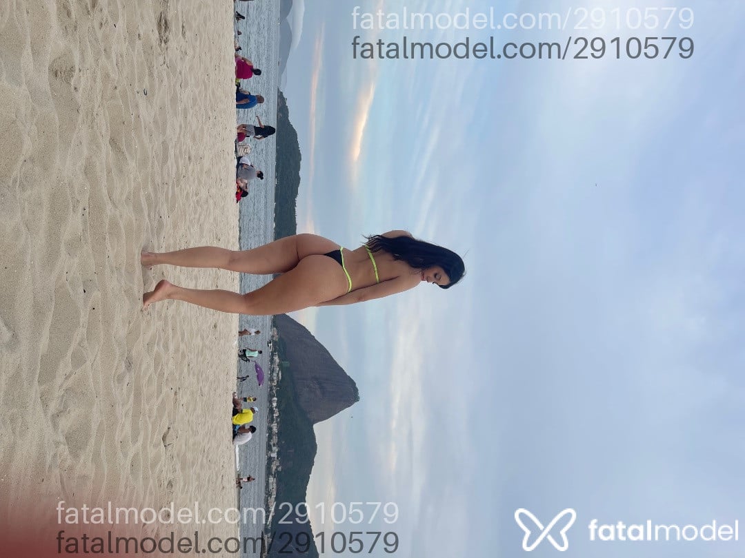Acompanhante mulher morena (o) de olhos castanhos em São Paulo Acompanhante mulher morena (o) de olhos castanhos em São Paulo - Gabriella