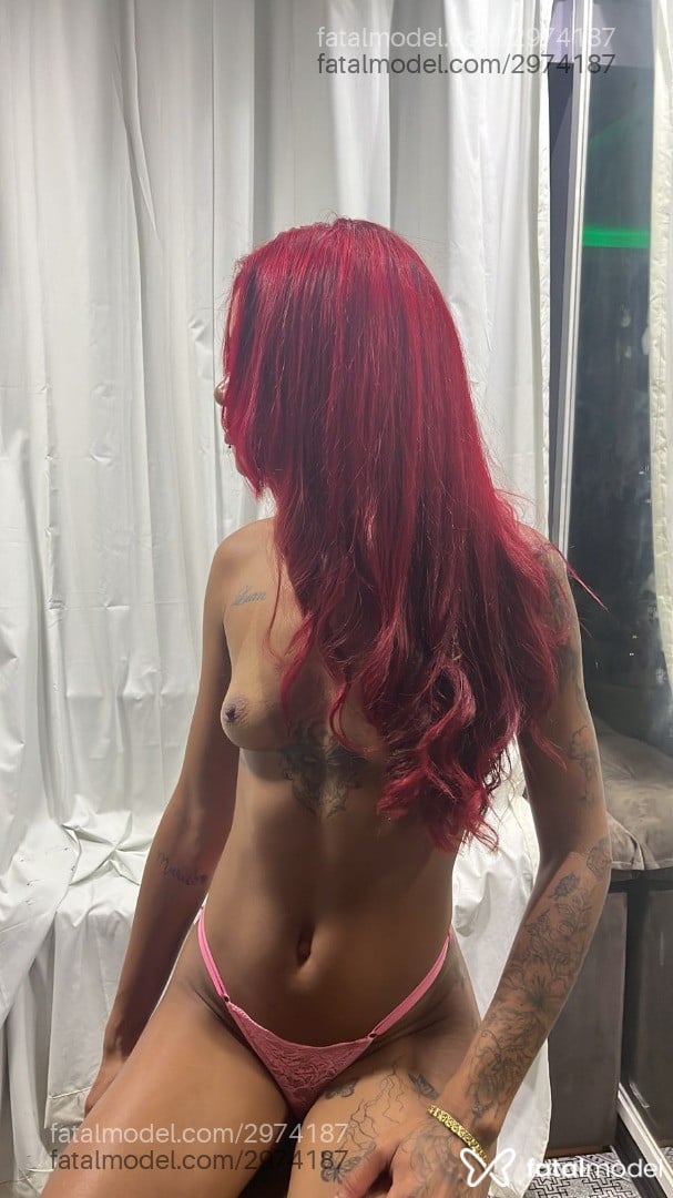 Acompanhante mulher ruiva (o) de olhos verdes - Lueny