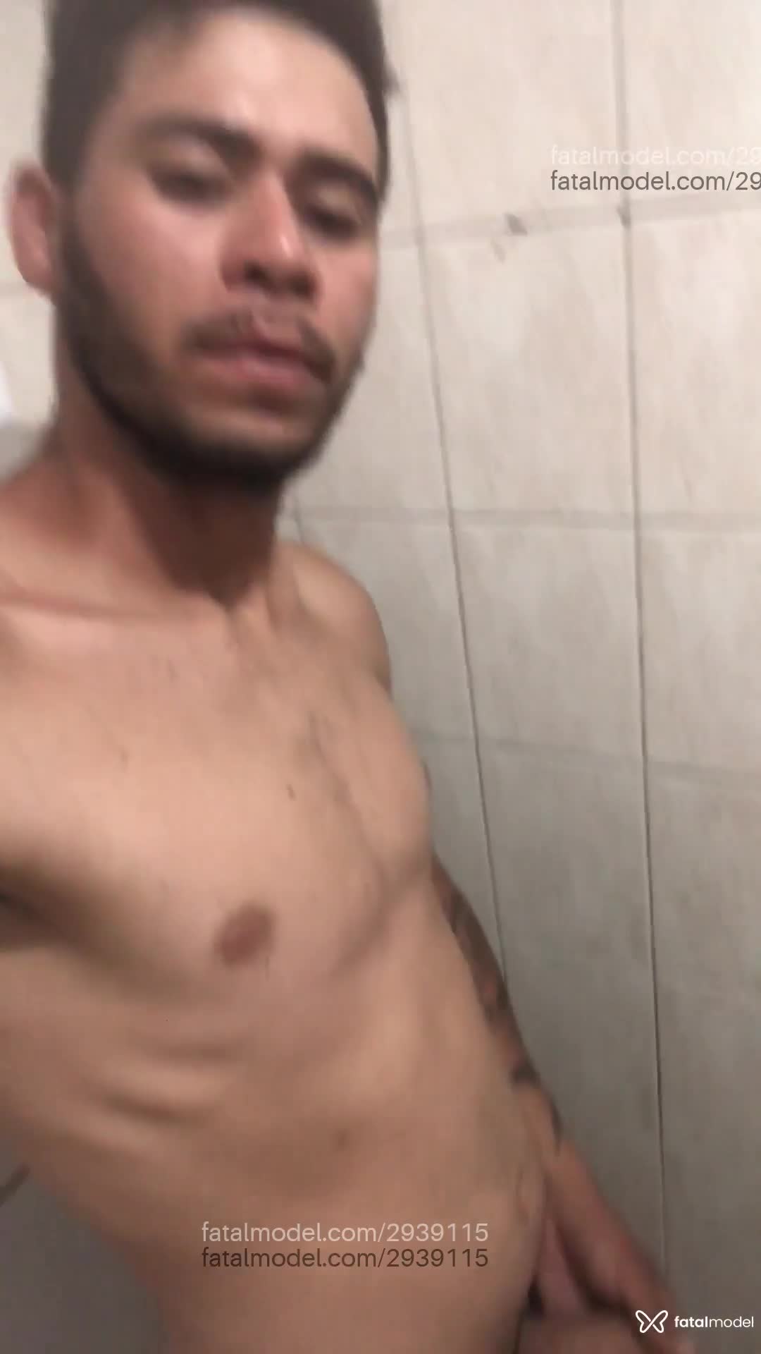 Acompanhante homem com cabelo castanho de olhos castanhos em Brusque - Felipe Monteiro