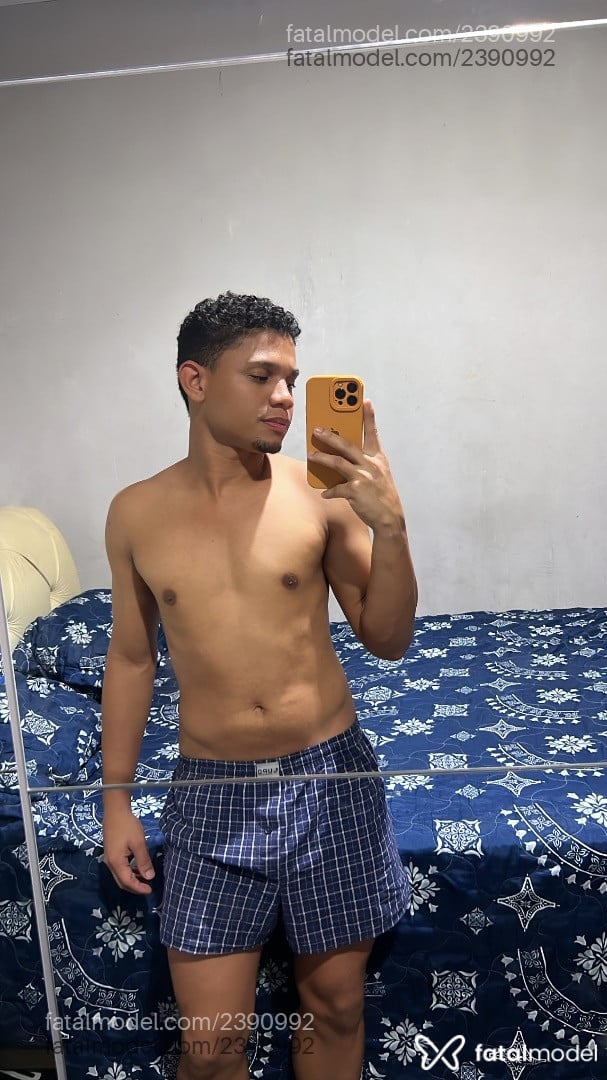 Acompanhante homem morena (o) de olhos pretos em Palmas Acompanhante homem morena (o) de olhos pretos em Palmas - Henrique Silva