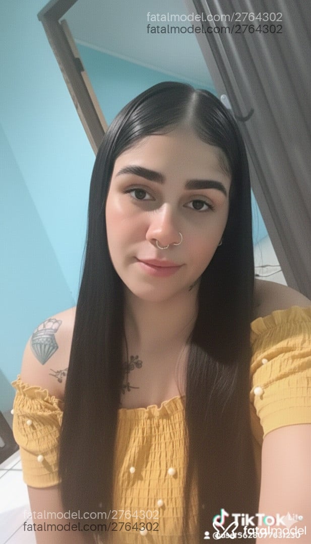 Acompanhante mulher com cabelo castanho de olhos mel - Luna Angel