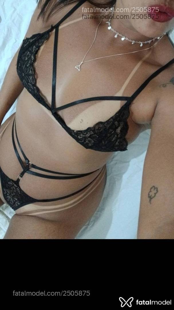 Acompanhante mulher com cabelo castanho de olhos castanhos - Isabela Sampaio