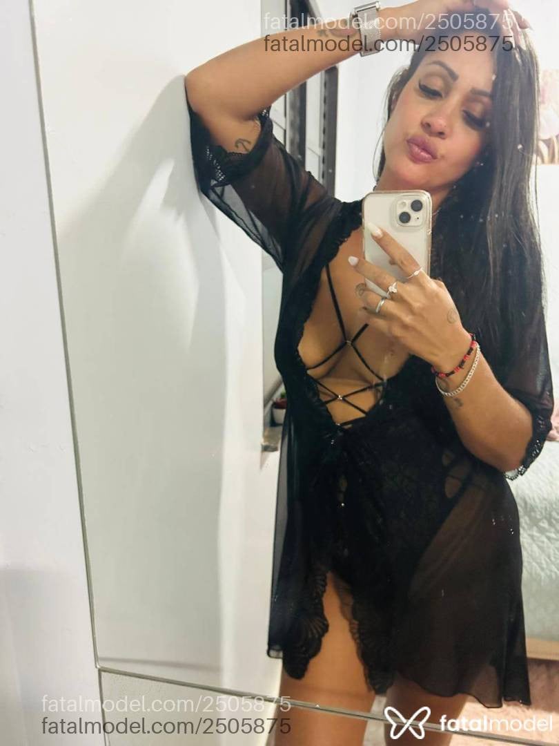 Acompanhante mulher com cabelo castanho de olhos castanhos - Isabela Sampaio
