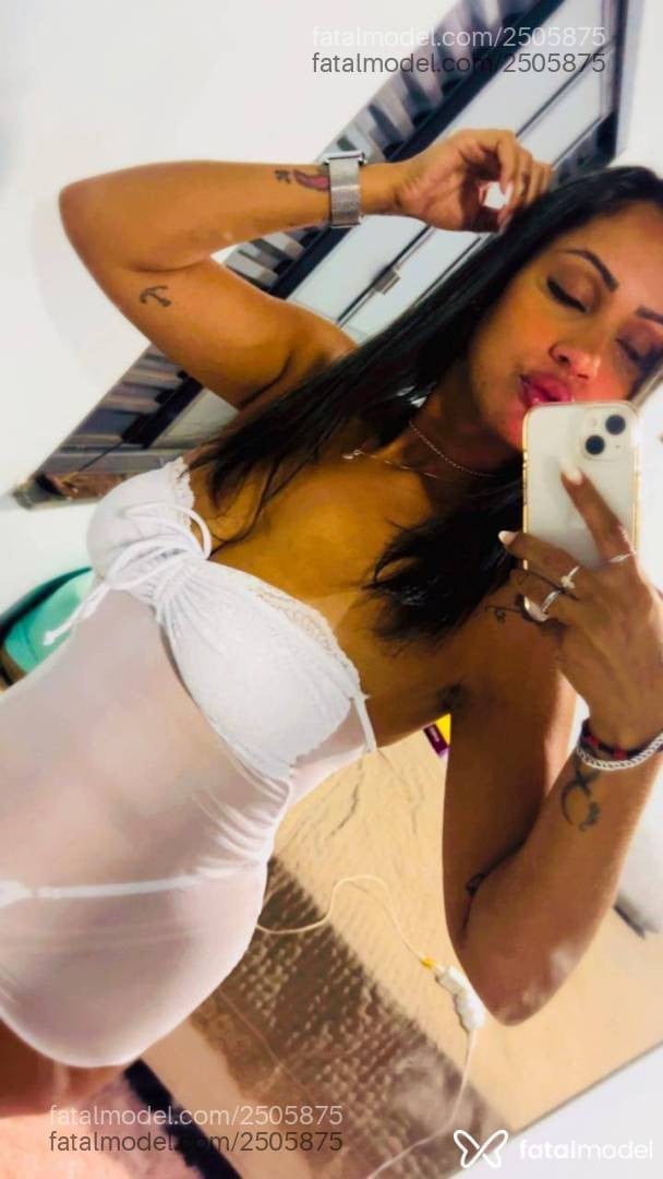 Acompanhante mulher com cabelo castanho de olhos castanhos - Isabela Sampaio