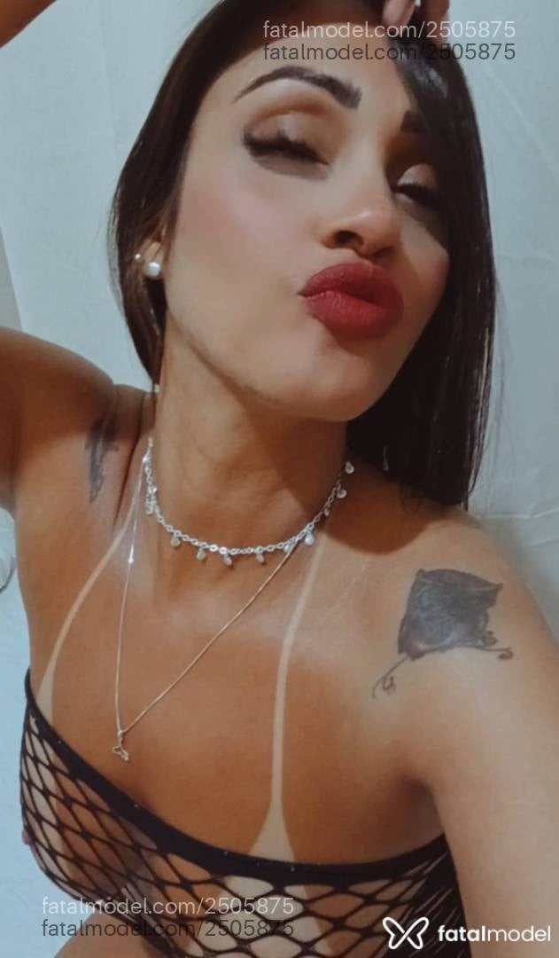 Acompanhante mulher com cabelo castanho de olhos castanhos - Isabela Sampaio