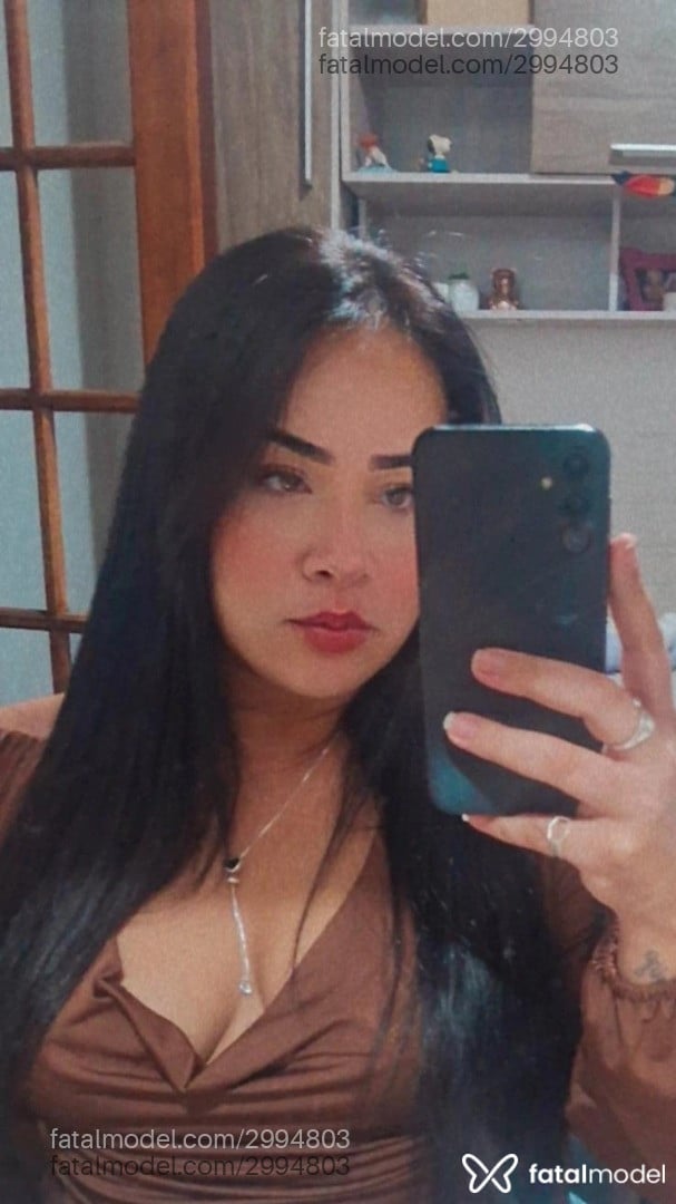 Acompanhante mulher morena (o) de olhos verdes em Pará de Minas Acompanhante mulher morena (o) de olhos verdes em Pará de Minas - Vitória