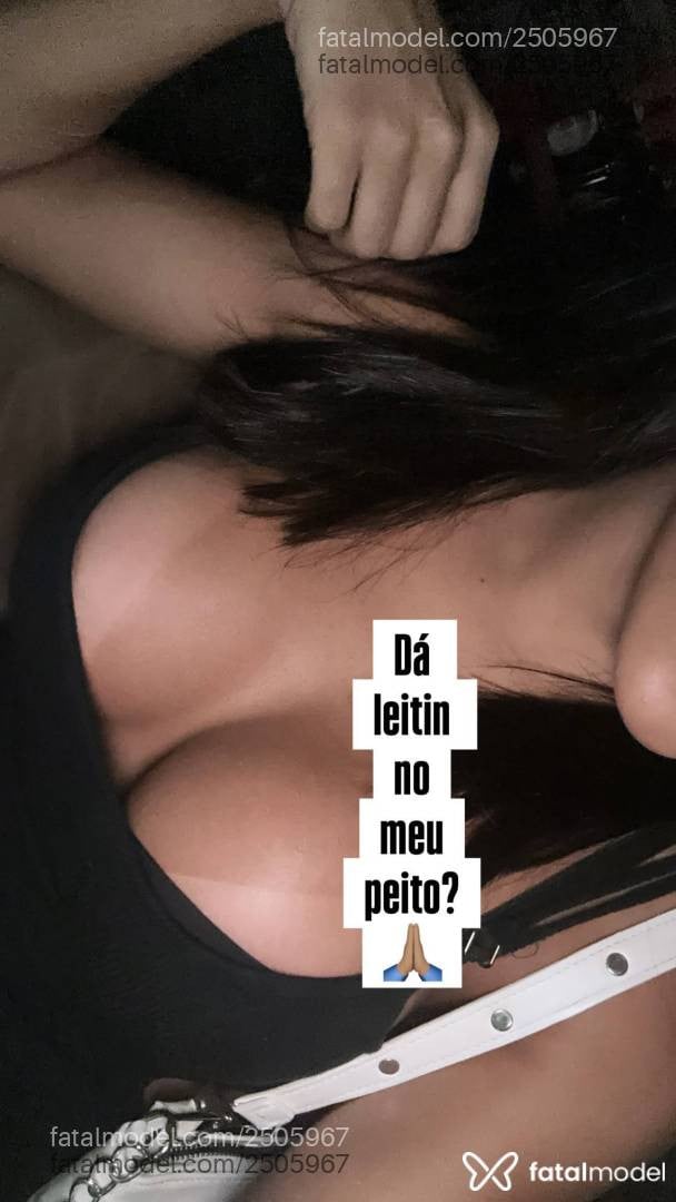 Acompanhante mulher trans morena (o) de olhos castanhos - Niara