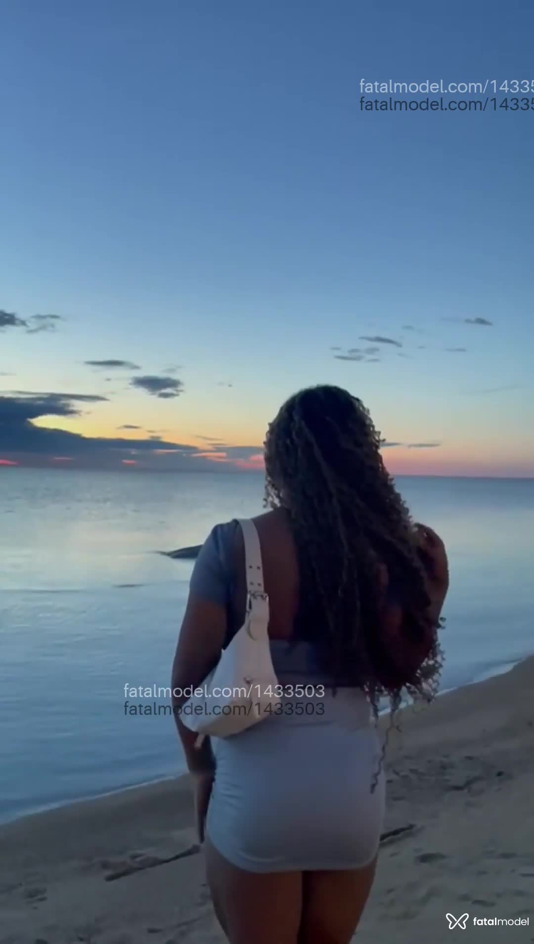Acompanhante mulher trans com cabelo castanho de olhos mel em São Lourenço do Sul - Bella