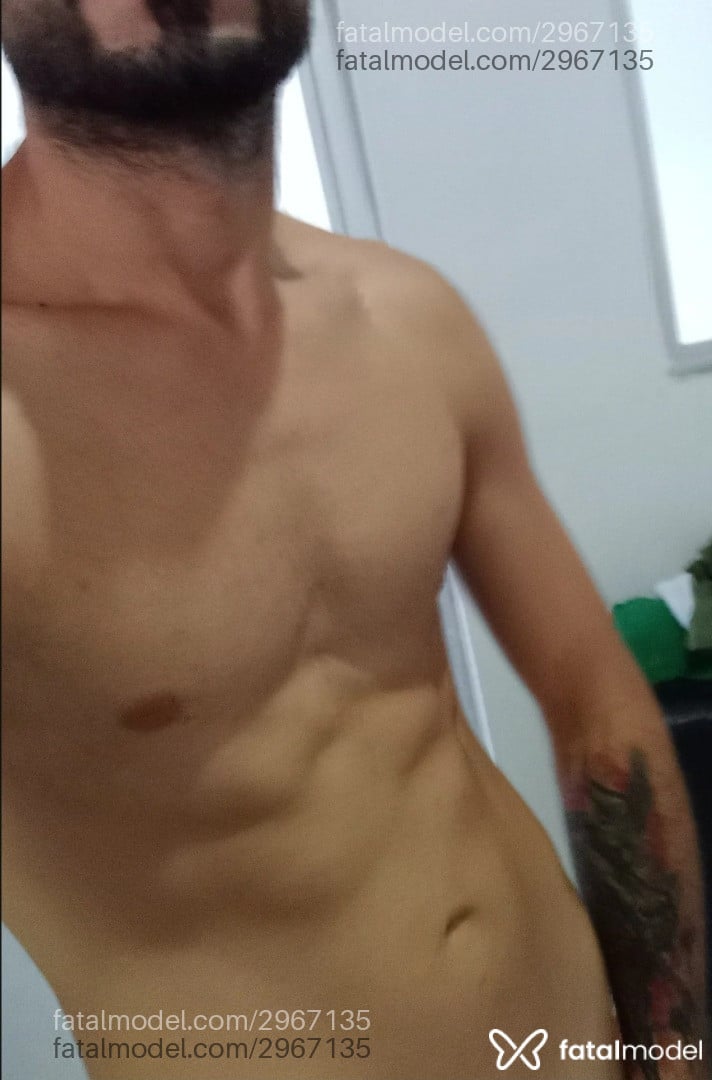 Acompanhante homem morena (o) de olhos castanhos em Rio de Janeiro - Richard
