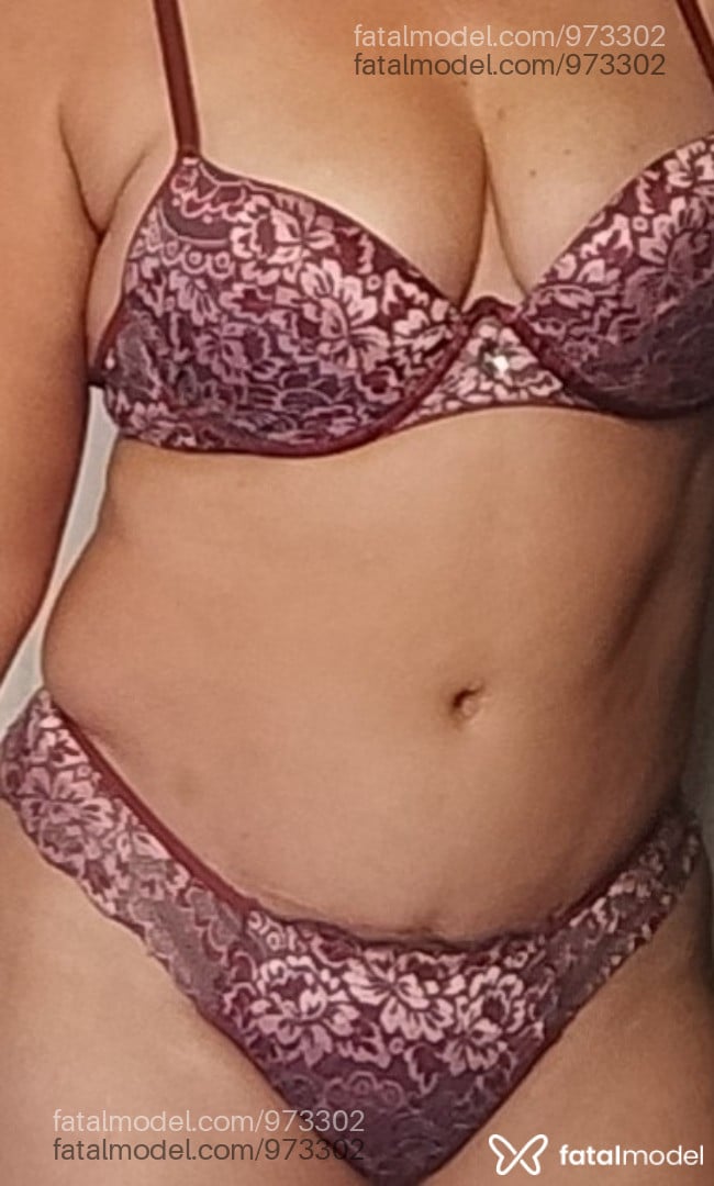 Acompanhante mulher loira (o) de olhos castanhos em Lins - PRISCILA LOVE