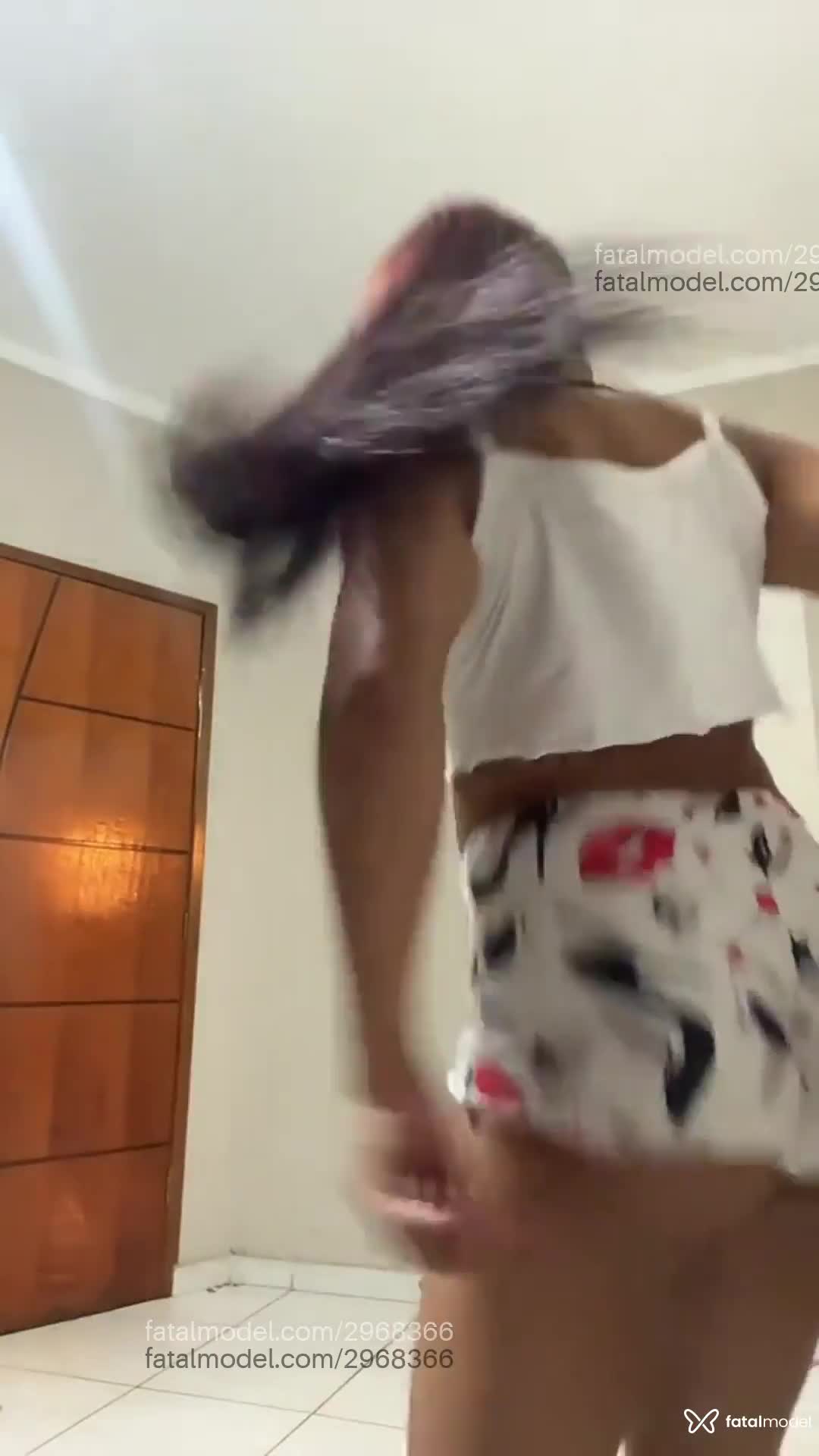 Acompanhante mulher trans ruiva (o) de olhos castanhos em Ourinhos - Evellyn