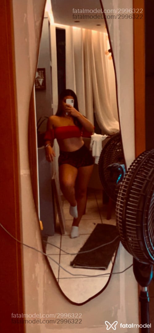 Acompanhante mulher morena (o) de olhos mel - Eloísa