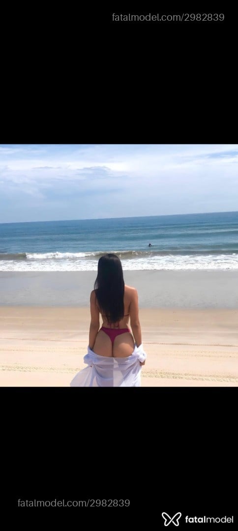 Acompanhante mulher morena (o) de olhos mel em Virtual Acompanhante mulher morena (o) de olhos mel em Virtual - Bia