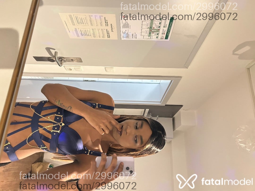 Acompanhante mulher trans com cabelo castanho de olhos pretos em Belford Roxo Acompanhante mulher trans com cabelo castanho de olhos pretos em Belford Roxo - Rayssa