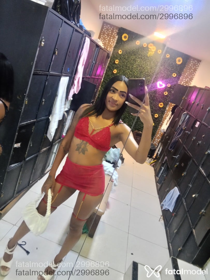 Acompanhante mulher com cabelo castanho de olhos castanhos em Piumhi Acompanhante mulher com cabelo castanho de olhos castanhos em Piumhi - Nayara