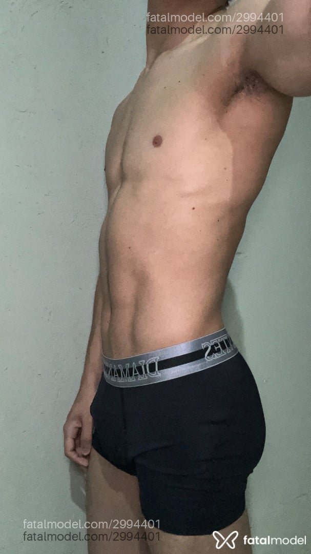 Acompanhante homem morena (o) de olhos pretos - Victor