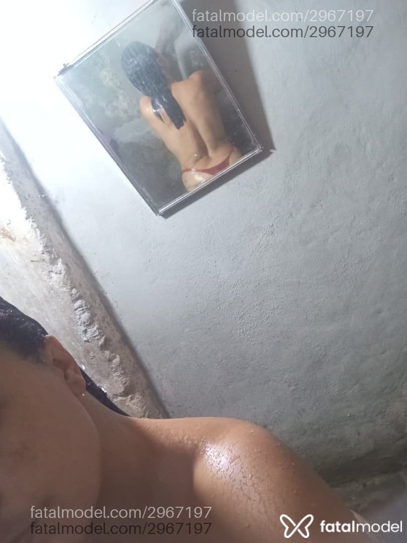 Acompanhante mulher com cabelo castanho de olhos pretos em Belo Horizonte - Gabriella