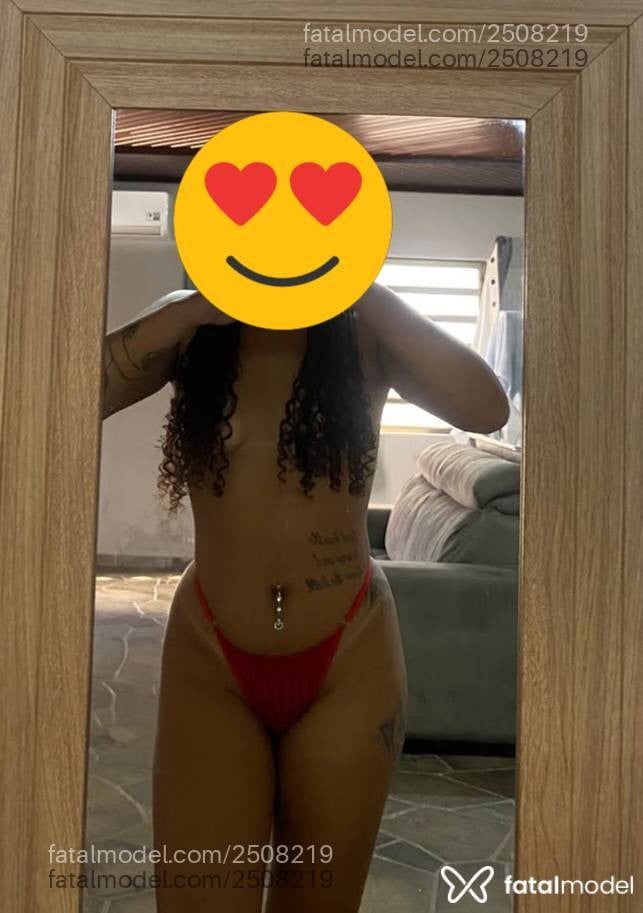 Acompanhante mulher morena (o) de olhos mel em Santa Maria - Nicole
