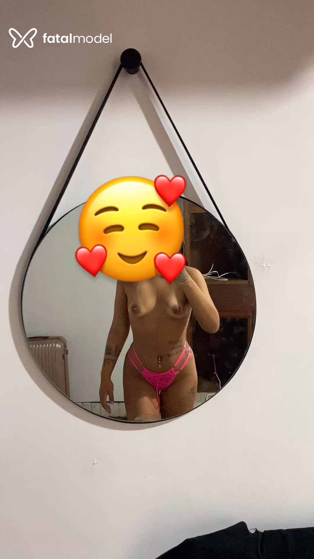 Acompanhante mulher morena (o) de olhos mel - Nicole
