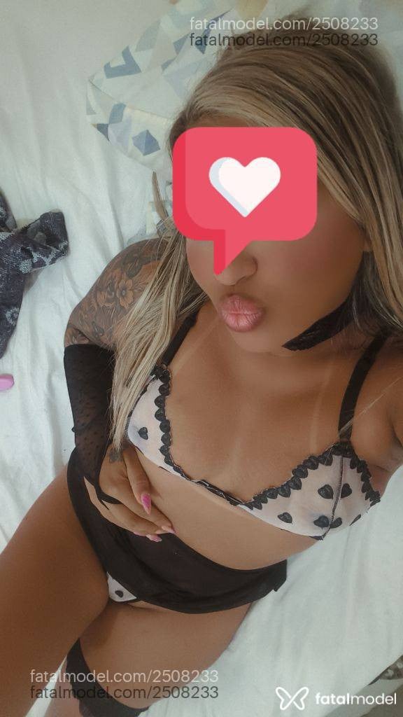 Acompanhante mulher loira (o) de olhos verdes - Mirella