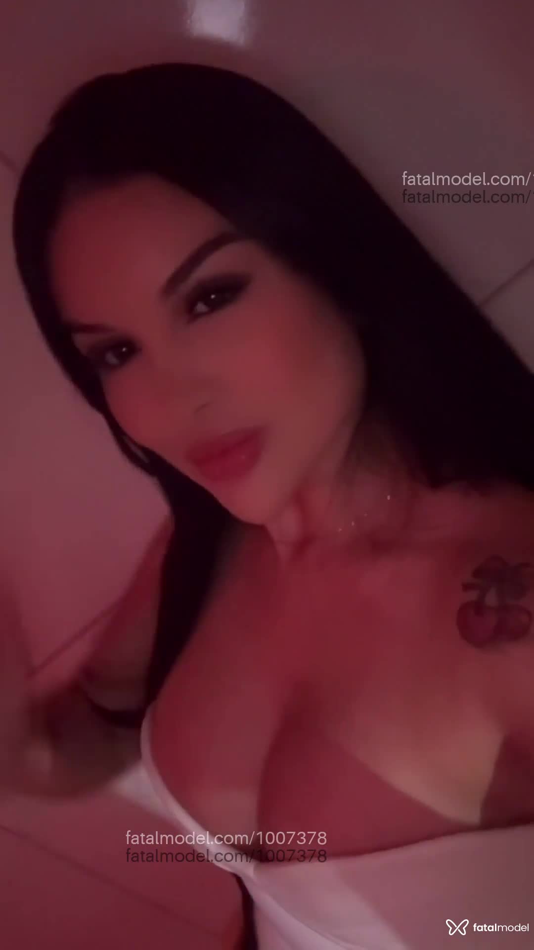 Acompanhante mulher morena (o) de olhos castanhos - Kely silva