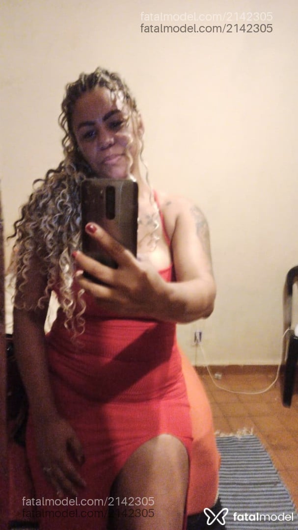 Acompanhante mulher com cabelo castanho de olhos castanhos em Ribeirão Preto - Recarioca