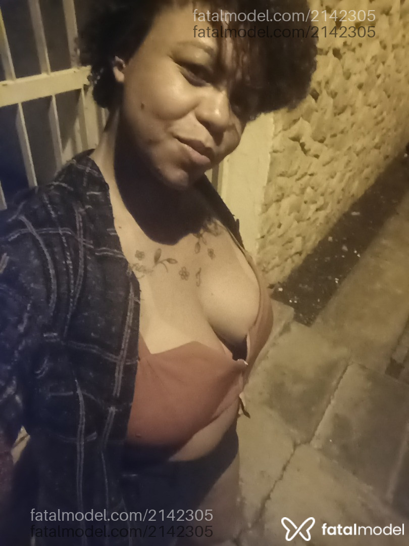 Acompanhante mulher com cabelo castanho de olhos castanhos em Ribeirão Preto - Recarioca